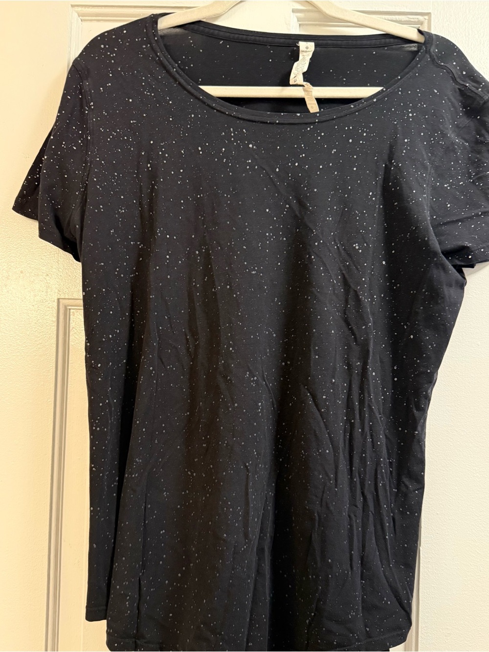 Lululemon Black Speckled Short-Sleeve Women's Tee, Sz 8, Great Condition!